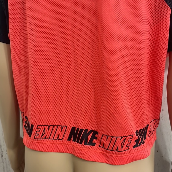 Nike Crop Top Color Block Neon Salmon and Black Size XXL - Picture 4 of 5